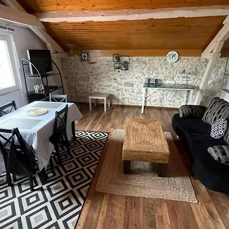 Bel T2 Renove Cachet Ancien Апартаменты *