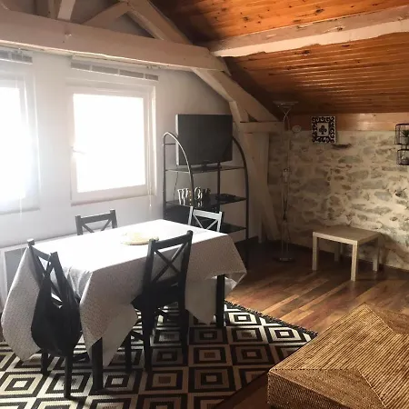 Bel T2 Renove Cachet Ancien